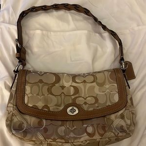 Coach Shoulder bag